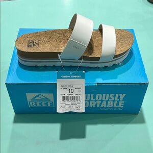 Reef CUSHION VISTA HI new with tags.  Size 10.